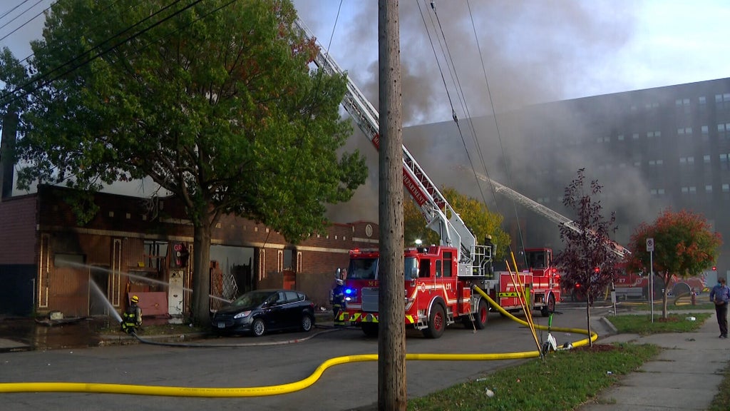 2 Minneapolis firefighters hurt in East Franklin Avenue business fire — WCCO / CBS Minnesota, San Francisco Health news