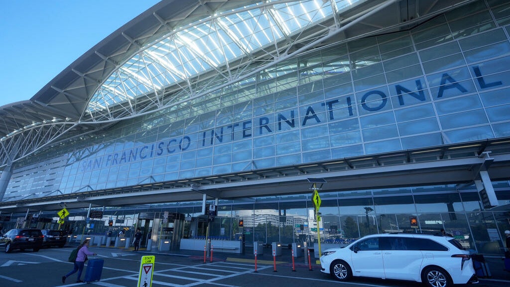 Sonoma County Airport to SFO shuttle to offer security screening, deliver passengers to gate — CBS Bay Area (KPIX), San Francisco Business news