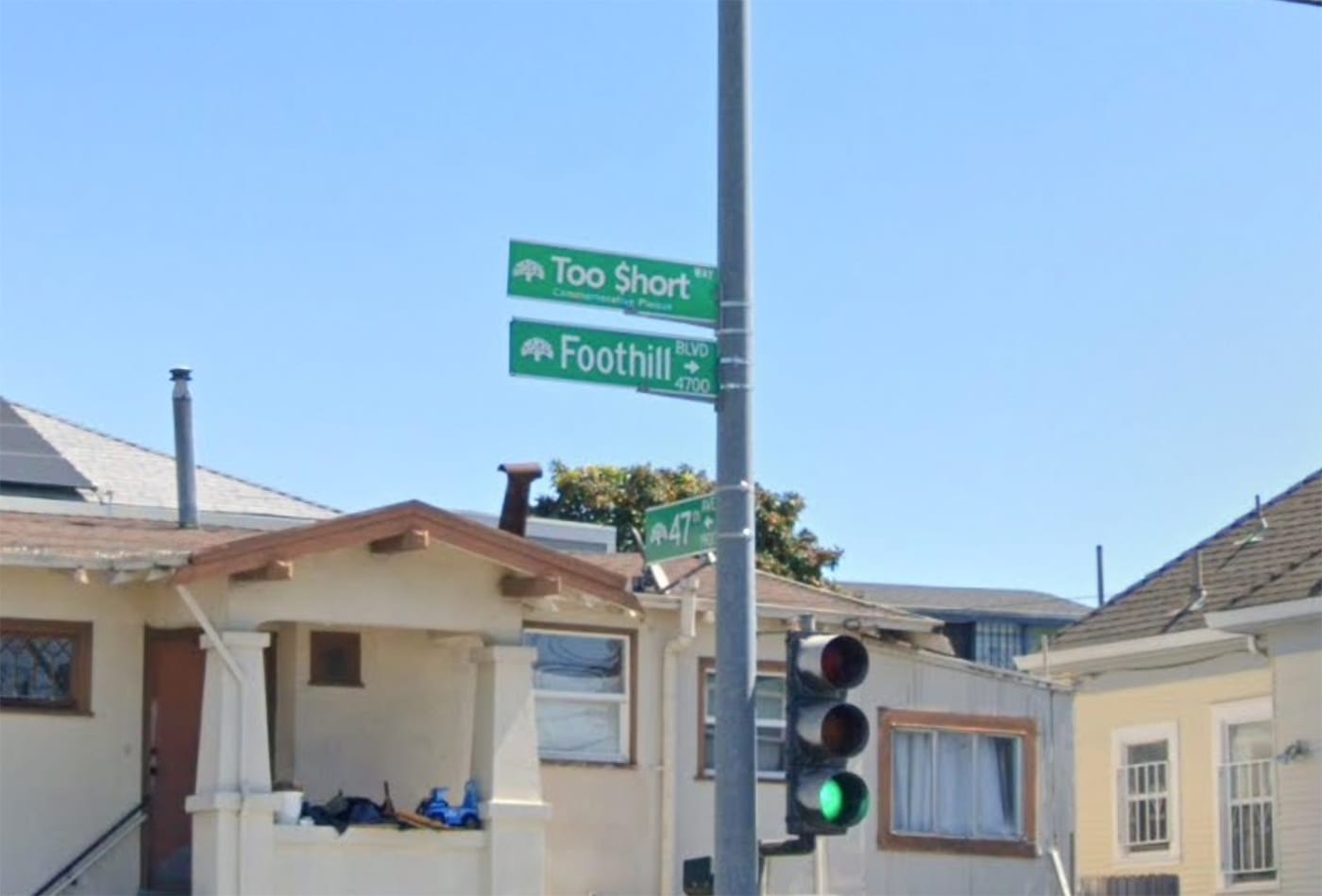 Thursday Morning What's Up: Too $hort Way Street Sign Missing — SFist, San Francisco Dining news